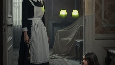 اشتغلت خدامه عند رجل أعمال غنى 